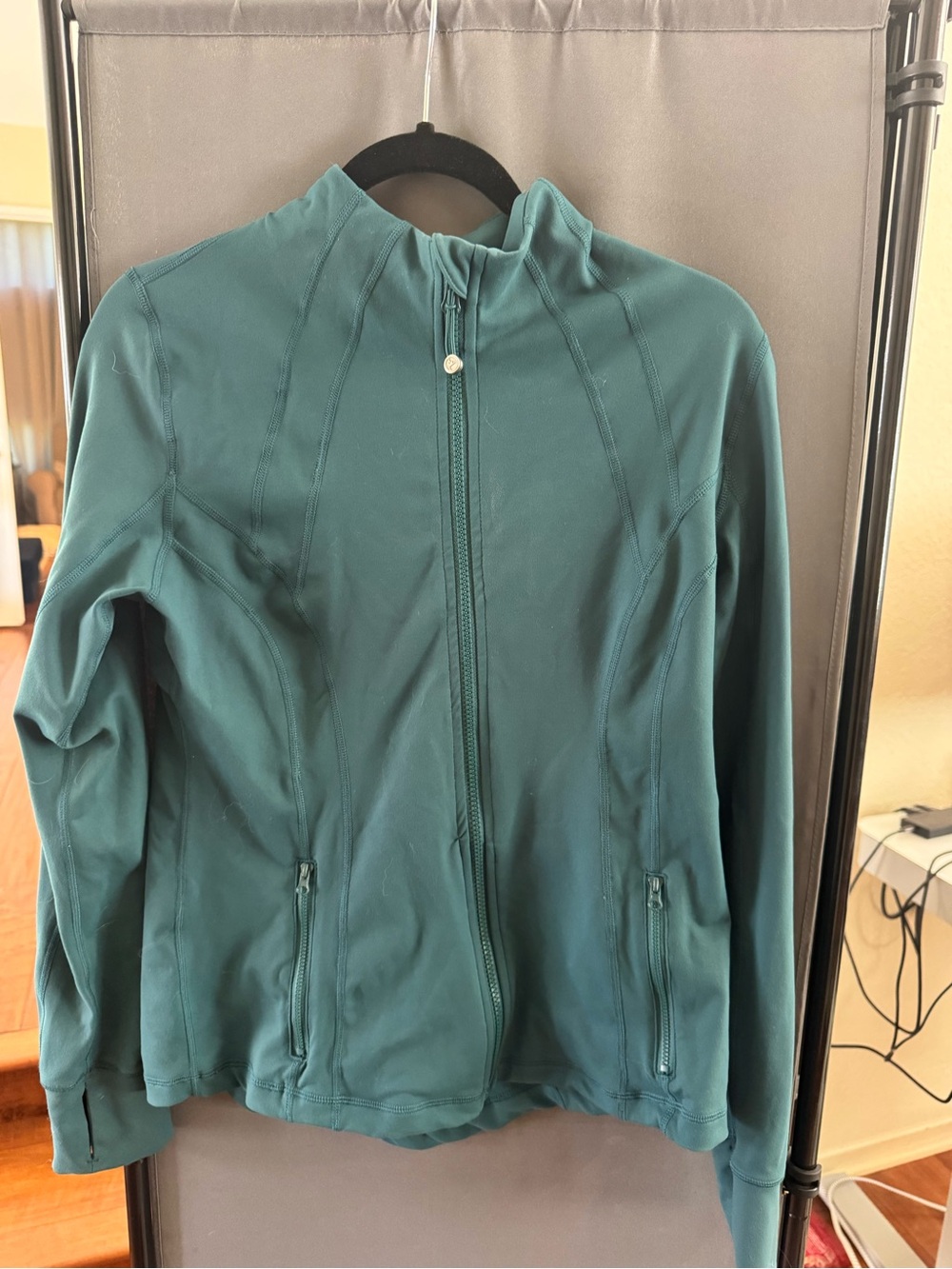 Women’s Lightweight Full-Zip Utility Jacket in Forest Green